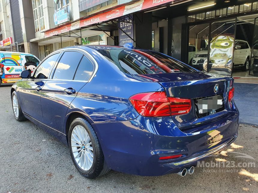 Jual Mobil BMW 320i 2018 Luxury 2.0 di Banten Automatic 