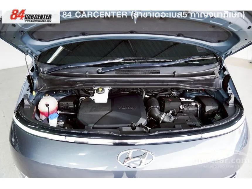 2022 Hyundai Staria SEL Van
