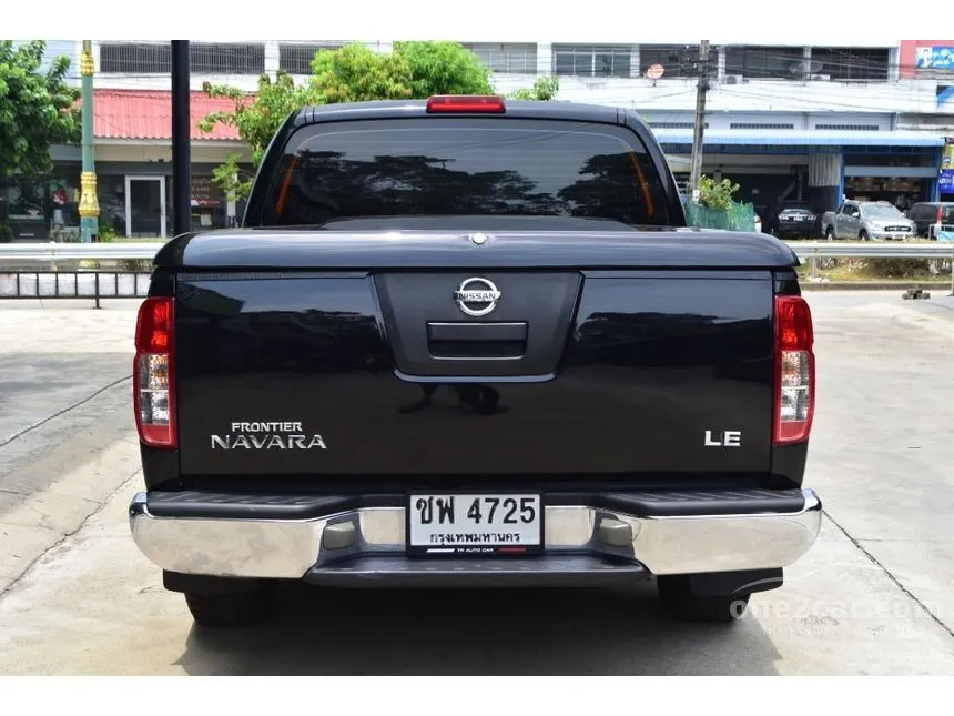 2007 Nissan Frontier Navara LE Double Cab Pickup