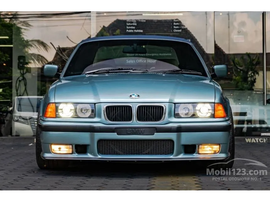 1998 BMW 318i Convertible