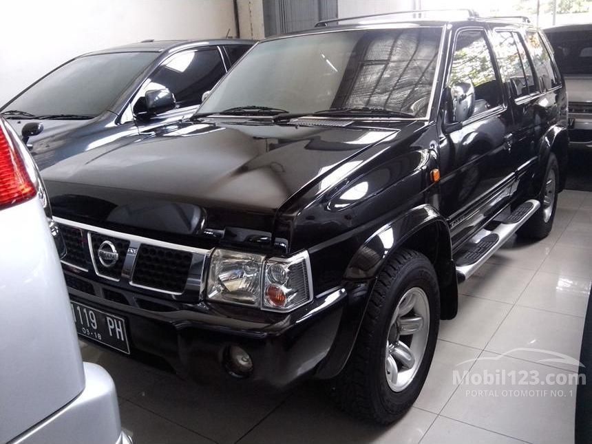 Jual Mobil  Nissan  Terrano 2005 Spirit S3 2 4 di Jawa Timur 