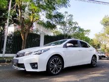 2015 Toyota Corolla Altis 1.8 V Sedan