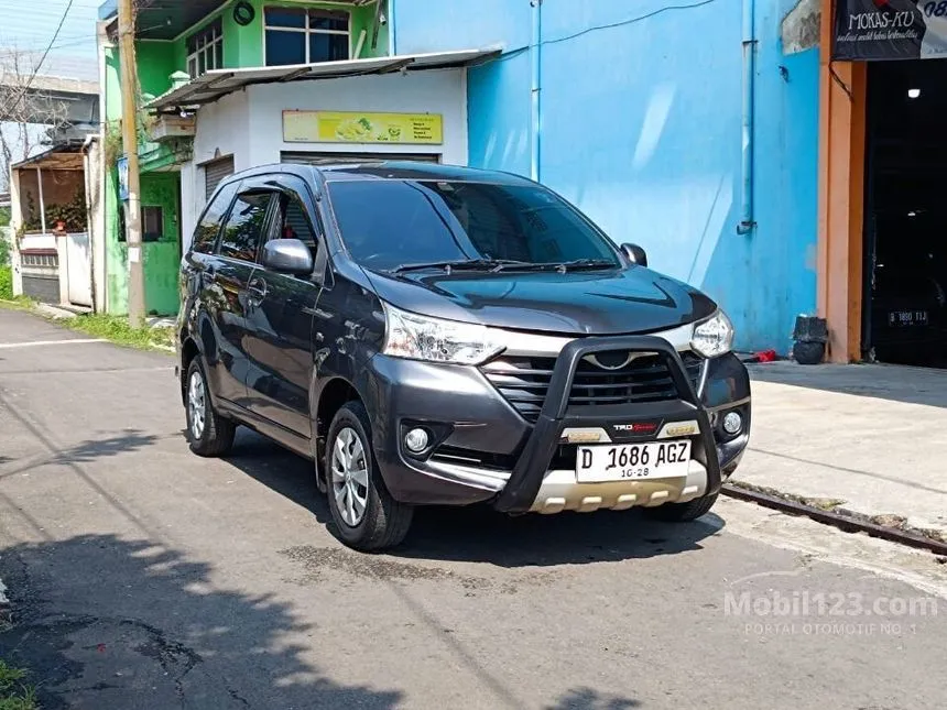 Jual Mobil Toyota Avanza 2018 E 1.3 di Jawa Barat Automatic MPV Abu