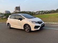Kondisi istimewa FULL ORISINIL CAT Honda Jazz 1.5 RS CVT Hatchback 2018