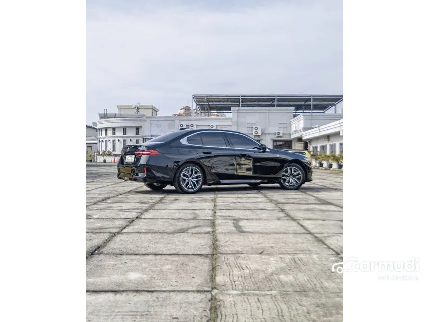 2024 BMW 520i M Sport Sedan