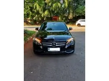 2017 Mercedes-Benz C200 2.0 Avantgarde Sedan (W205) Odo 46 Rbuan (TERMURAH)