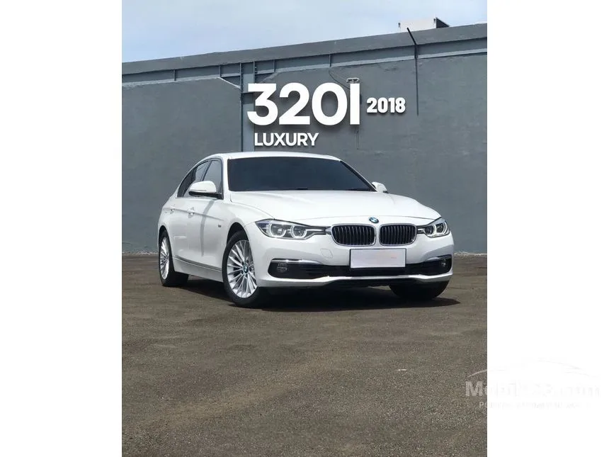 Jual Mobil BMW 320i 2018 Luxury 2.0 di Banten Automatic Sedan Putih Rp 385.000.000