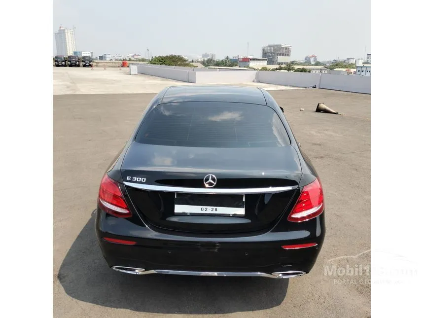 2017 Mercedes-Benz E300 AMG Line Sedan