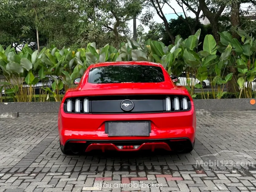 2017 Ford Mustang EcoBoost Fastback