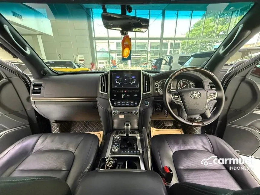 2016 Toyota Land Cruiser 200 VX-R SUV