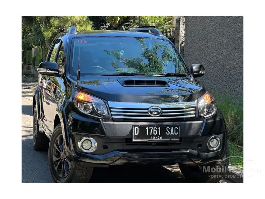Jual Mobil Daihatsu Terios 2016 R 1.5 di Jawa Barat Manual SUV Hitam Rp 170.000.000