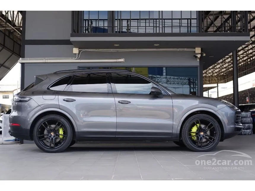 2021 Porsche CAYENNE SUV