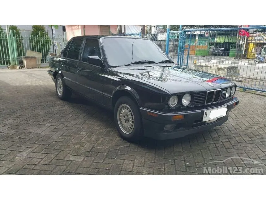 Jual Mobil BMW 318i 1990 1.8 Manual 1.8 di DKI Jakarta Manual Sedan Hitam Rp 74.500.000