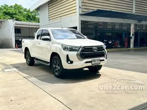 2022 Toyota HILUX REVO 2.4 Smart Cab Mid 4WD Pickup
