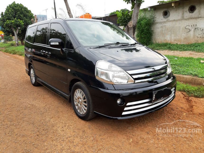 Nissan serena 2012