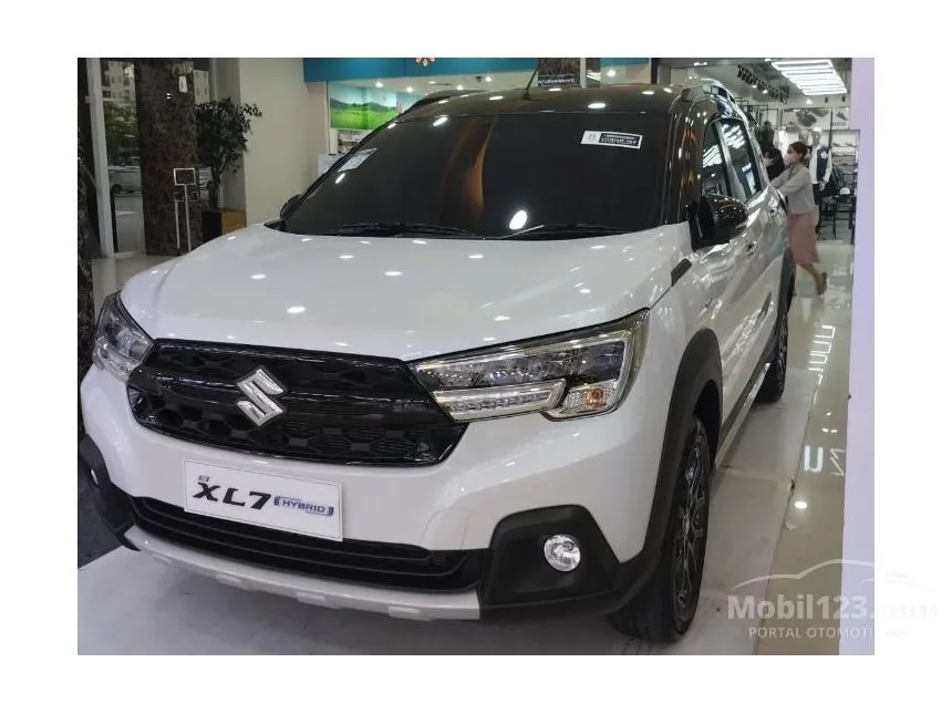 Jual Mobil Suzuki XL7 2024 ALPHA Hybrid 1.5 di DKI Jakarta Automatic Wagon Putih Rp 287.200.000