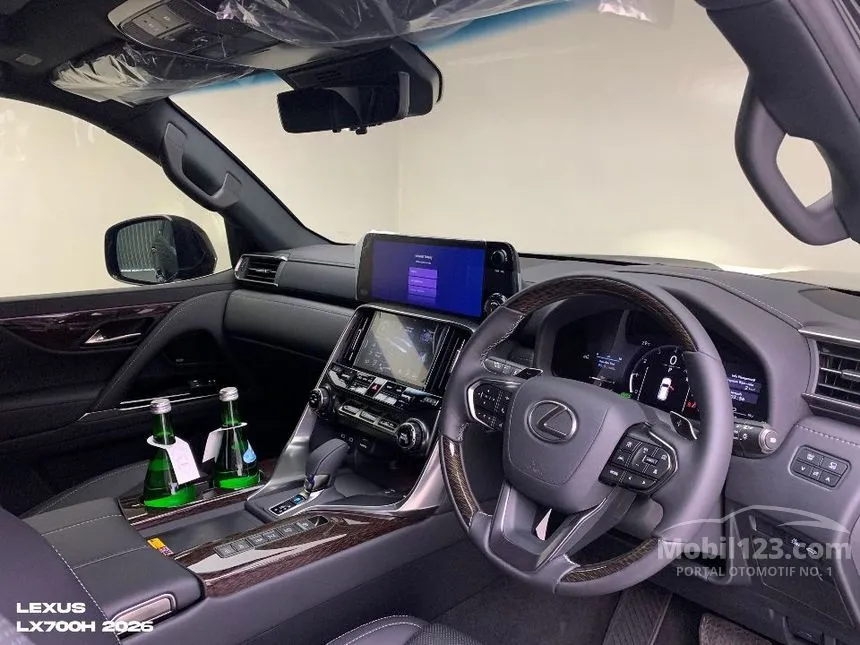 2026 Lexus LX 700h SUV