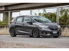 2019 Honda JAZZ 1.5 (ปี 14-22) V Hatchback