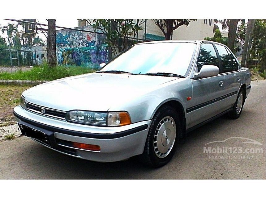 Jual Mobil Honda Accord 1993 2.0 Di Jawa Barat Automatic Sedan Silver ...