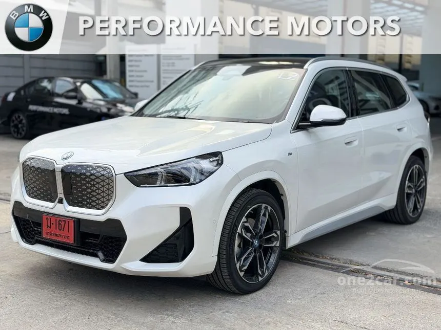 2026 BMW iX1 eDrive20L M Sport SUV