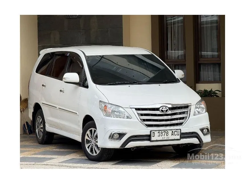 2015 Toyota Kijang Innova V MPV
