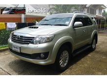 2012 Toyota Fortuner 3.0 (ปี 12-15) V SUV AT