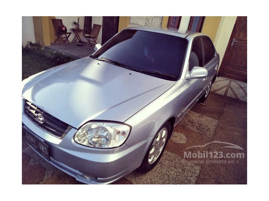 Hyundai verna 2003