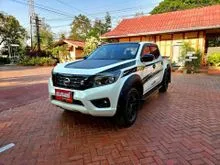 2019 Nissan NP 300 Navara 2.5 Double Cab Calibre E Black Edition Pickup