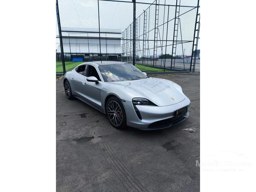 2021 Porsche Taycan 4S Performance Battery Plus Sedan