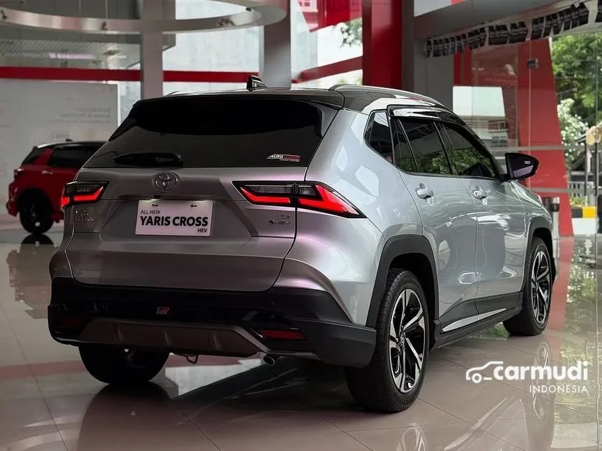2025 Toyota Yaris Cross S HV with GR Parts Aero Pkg(Prem Clr) SUV