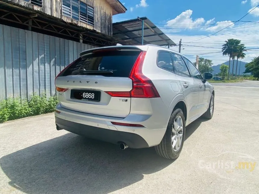 2018 Volvo XC60 T5 Momentum SUV