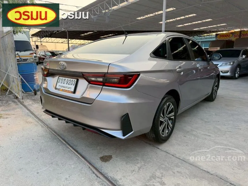 2022 Toyota Yaris Ativ Sport Sedan