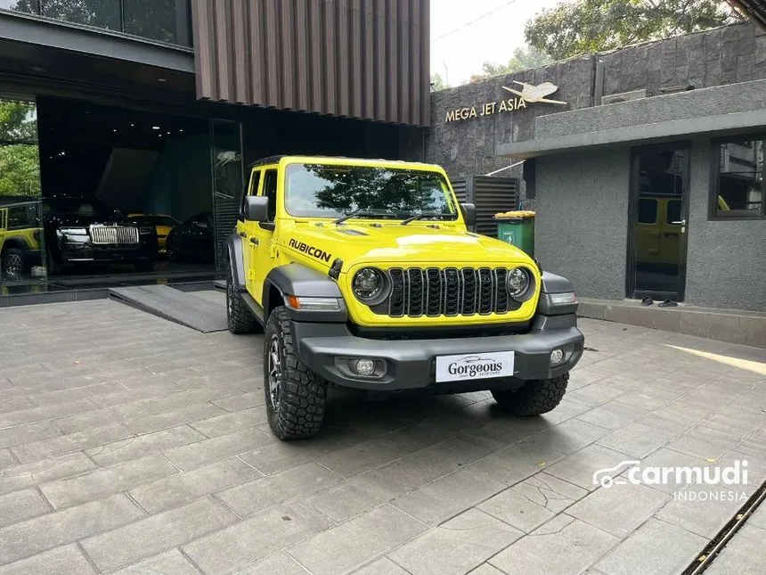 Jual Mobil Jeep Wrangler 2024 Rubicon Unlimited 4 Door 2.0 di DKI Jakarta Automatic SUV Kuning Rp 2.350.000.000