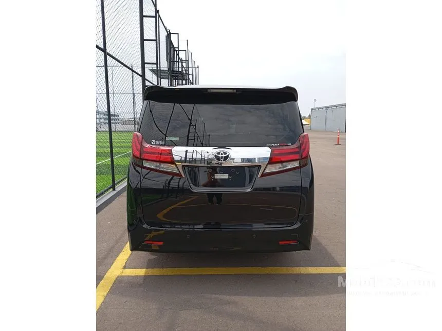 2017 Toyota Alphard X MPV