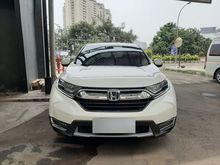 2017 Honda CR-V 1,5 Prestige Prestige VTEC SUV putih sunroof siap pakai