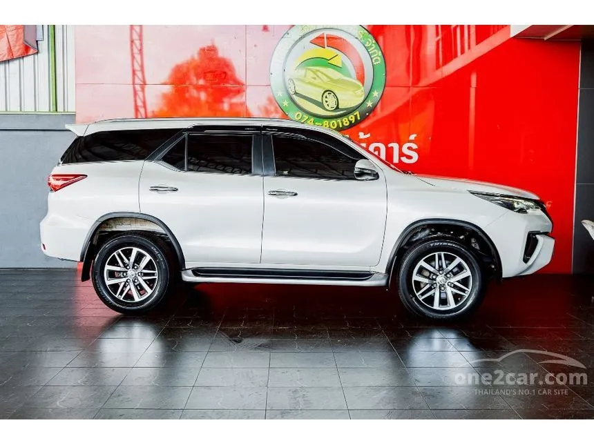 2018 Toyota FORTUNER V SUV