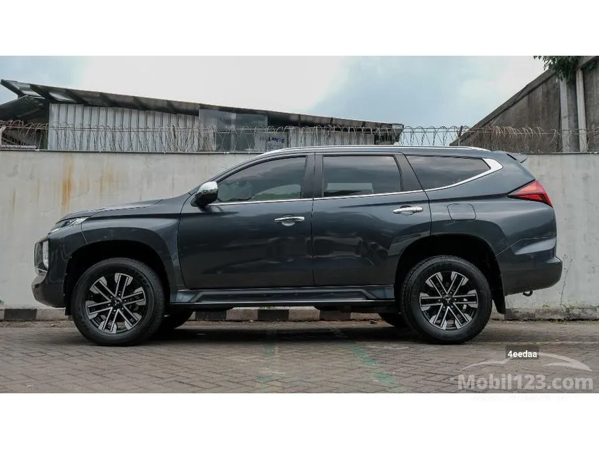 2022 Mitsubishi Pajero Sport Dakar 4x2 SUV