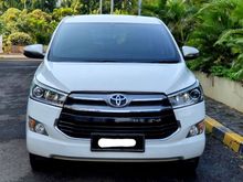 2018 Toyota Kijang Innova 2.4 V MPV putih diesel matic pajak panjang siap pakai