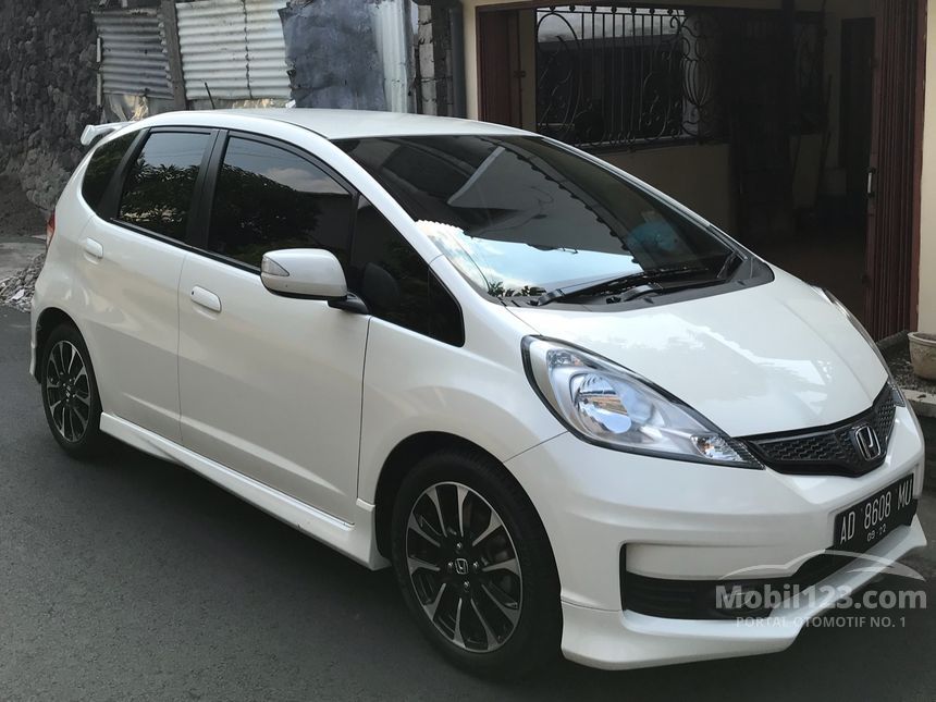 Jual Mobil  Honda Jazz 2012 RS 1 5 di Jawa  Tengah  Automatic 