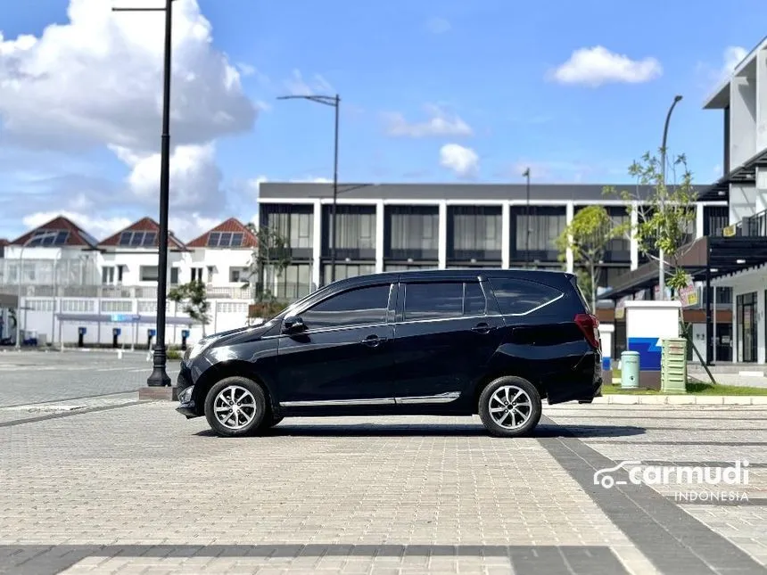 2016 Daihatsu Sigra R Deluxe MPV