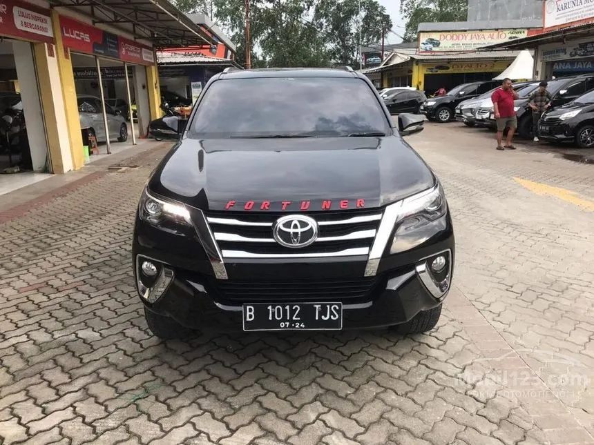 Jual Mobil Toyota Fortuner 2019 VRZ 2.4 di Banten Automatic SUV Hitam Rp 405.000.000