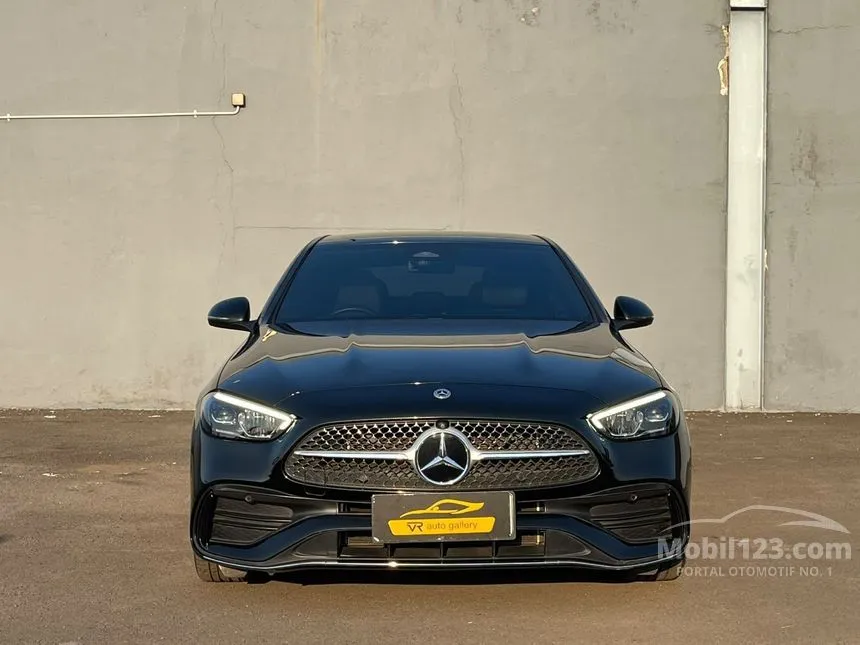 2022 Mercedes-Benz C300 AMG Line Sedan