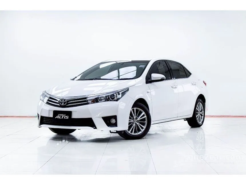 2016 Toyota Corolla Altis V Navi Sedan
