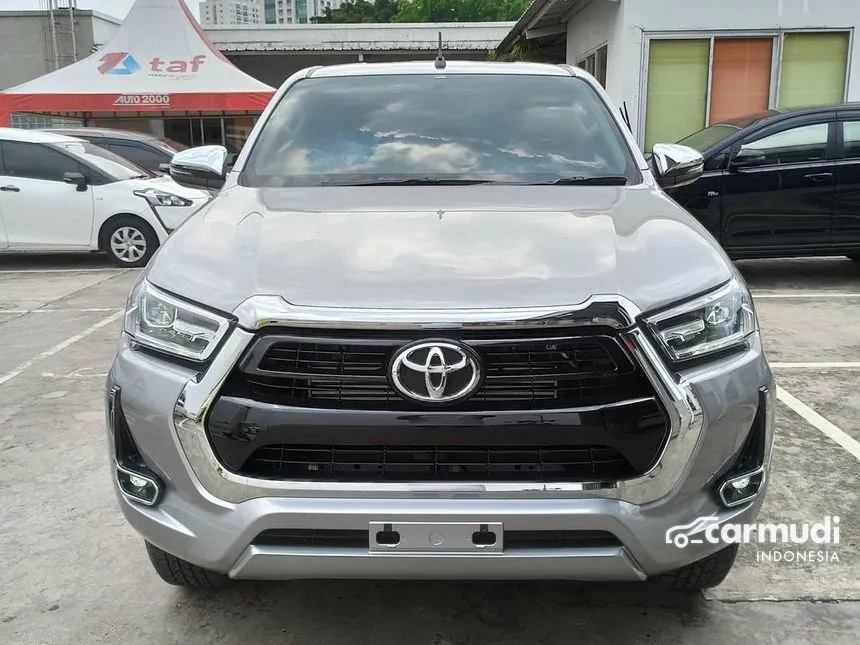 Jual Mobil Toyota Hilux 2023 V Dual Cab 2.4 di Sumatera Barat Automatic Pick