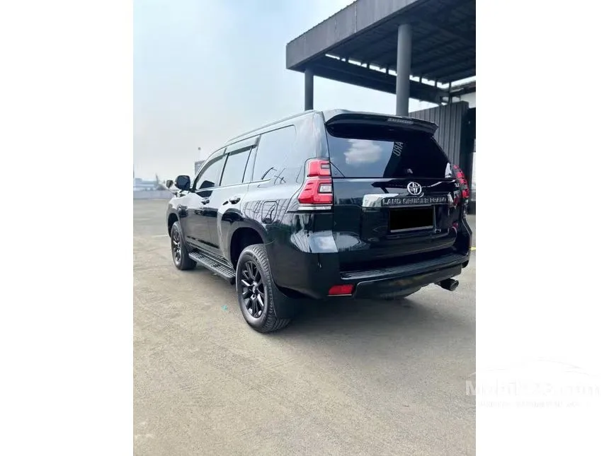 2021 Toyota Land Cruiser Prado TX SUV