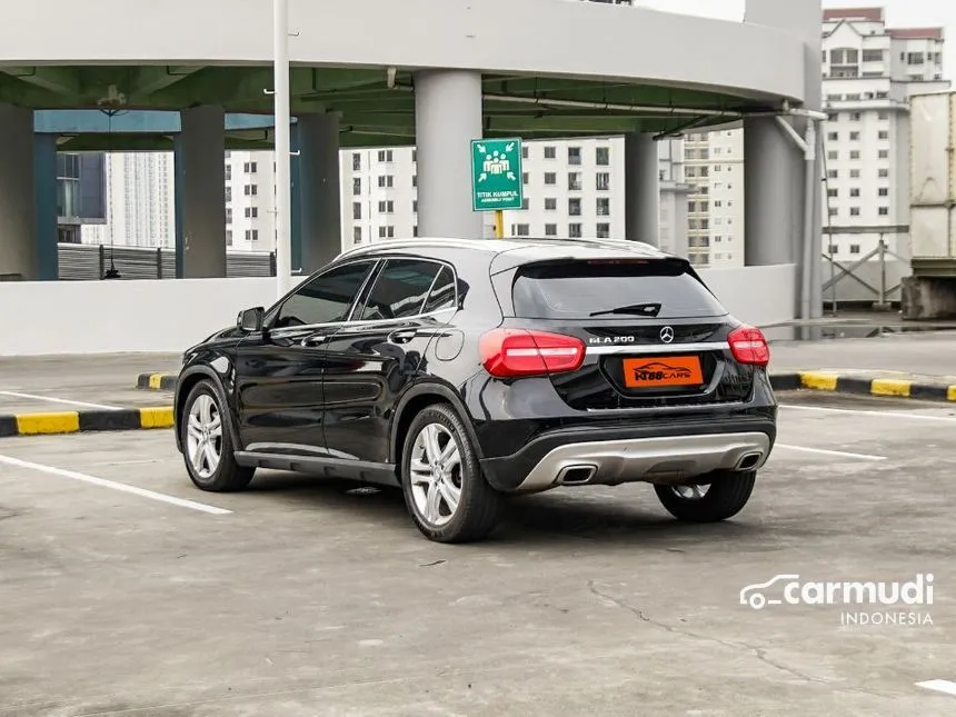 2015 Mercedes-Benz GLA200 Urban SUV
