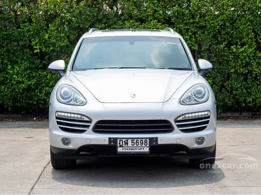 2010 Porsche CAYENNE SUV