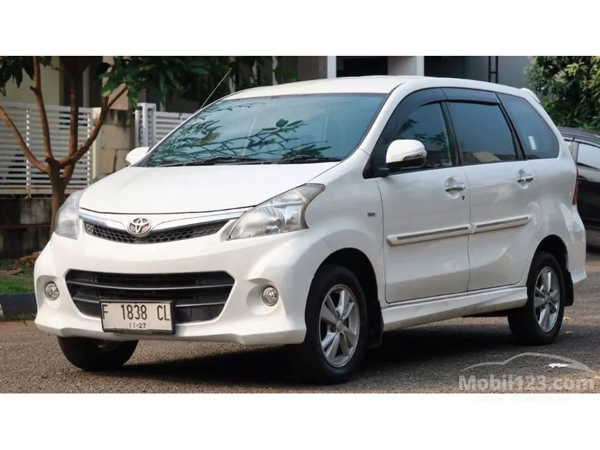 Jual Mobil Toyota Avanza 2012 Veloz 1.5 di DKI Jakarta Automatic MPV Putih Rp 118.000.000