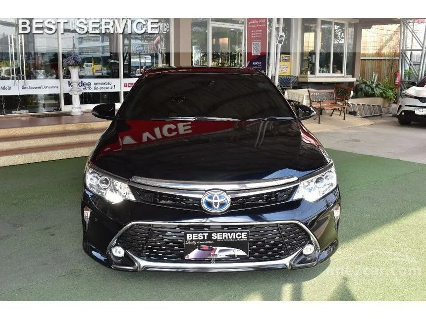 2018 Toyota Camry Hybrid Sedan
