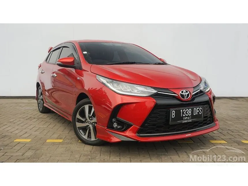 Jual Mobil Toyota Yaris 2022 S GR Sport 1.5 di DKI Jakarta Automatic Hatchback Merah Rp 242.000.000